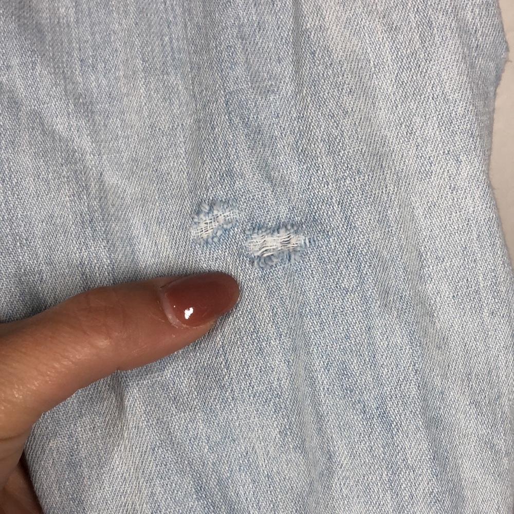 Gap Lightweight Denim Jacket Size Medium - image 4